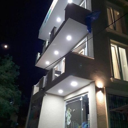 Apartment Te Kalua 2 Sarandë エクステリア 写真