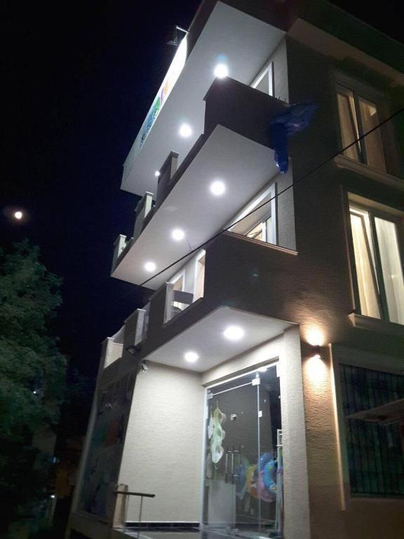 Apartment Te Kalua 2 Sarandë エクステリア 写真